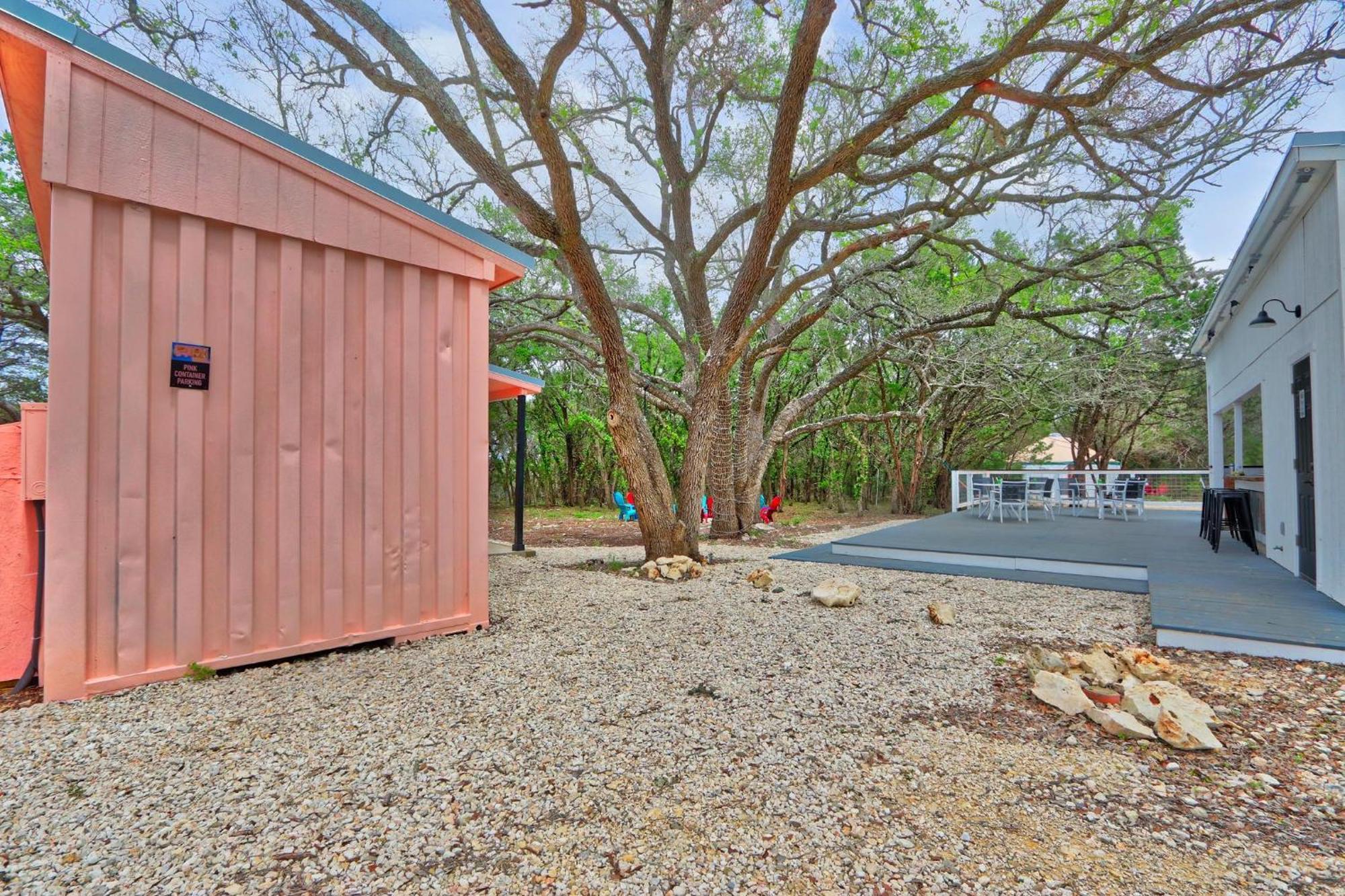The Driftwoods - Pink Container House Villa Buitenkant foto